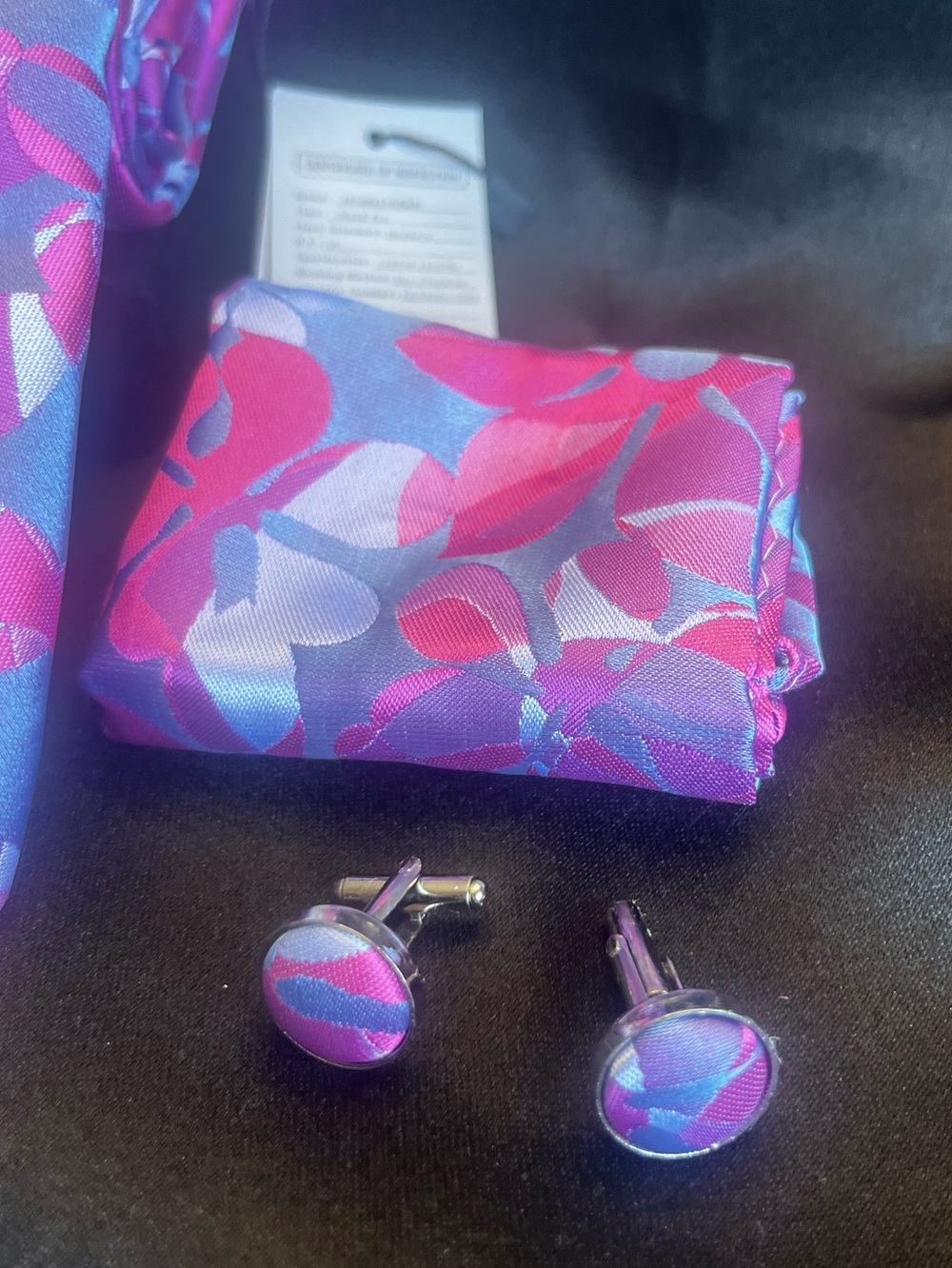 Jason & Vogue Pink Lavender Floral Tie Set with Pocket Square - Picture 2 of 5